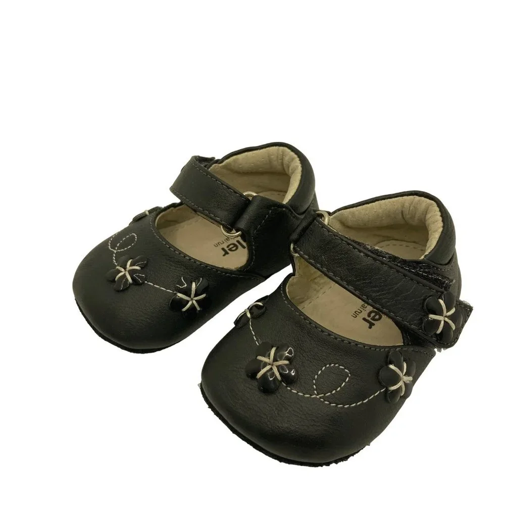 See Kai Run smaller black buckle jeweled shoe 0-6 months